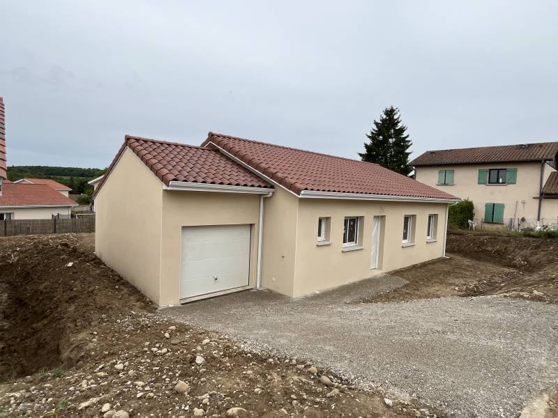Maison plain pied en brique près de Vienne